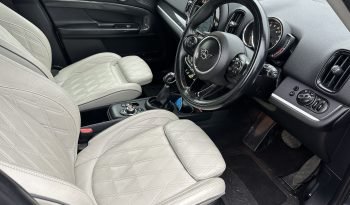 
									AUTOMATIC_Hybrid_1.5 Petrol_2018 Mini Countryman_52k Miles_8m MOT_AWD_Top Spec full								