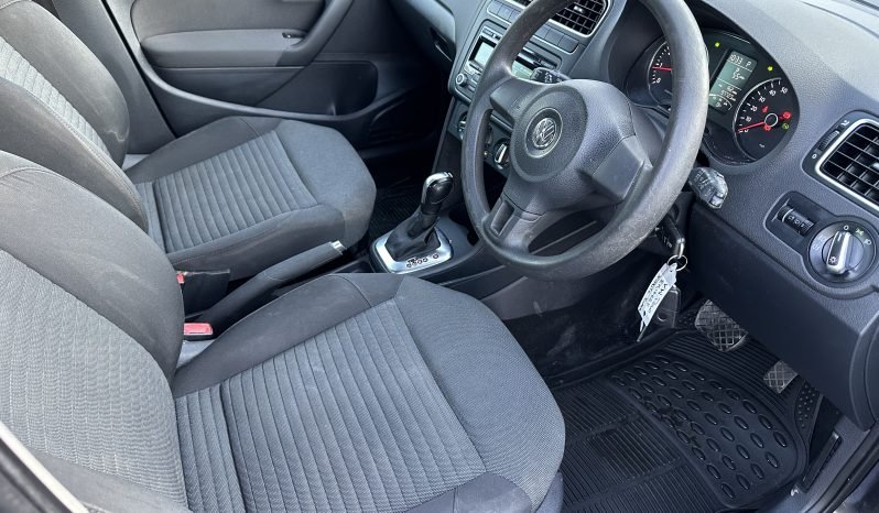 
								1.4 Petrol_2014 Volkswagen Polo_7m MOT_97k Miles_Fully Srvcd_x2 Keys_Evo Warnty_FXD PRICE full									