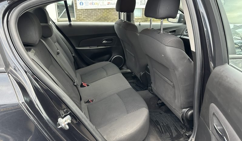 
								AUTOMATIC_1.6 Petrol_2012 Chevrolet Cruze_60k Miles_10months MOT_Service History_New Engine_x2 Keys full									