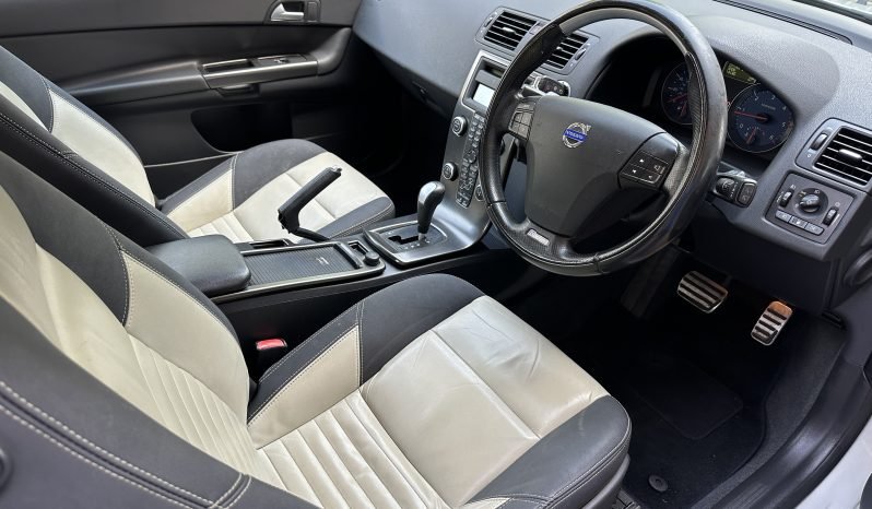 
								2.0 Diesel_2011 Volvo C30_R-Design_7m MOT_98k Miles_Srvc Hstry_B’tooth_3 months Evo Warranty full									