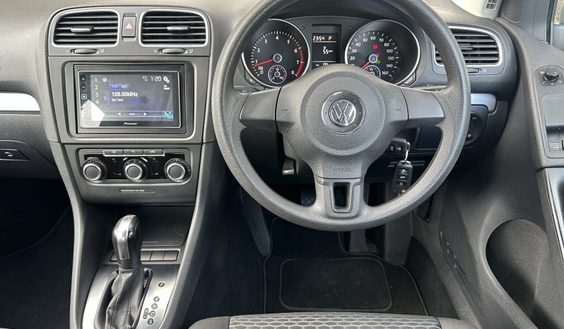 
								AUTOMATIC_1.2 Petrol_2011 VW Golf_81k Miles_5month MOT_Service History_Bluetooth_x2 Keys full									