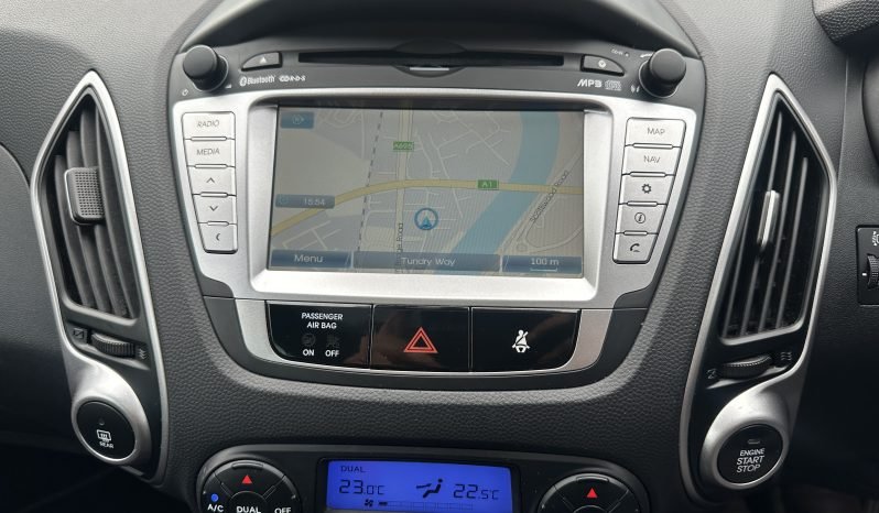 
								4WD 2.0 Diesel_2012 Hyundai ix35_06m MOT_93k Miles_Srvc Hstry_Sat-Nav_Rev CAM_Parking Sensors_Sun-Roof_ x2 Keys_ 3 months Evo Warranty_ full									