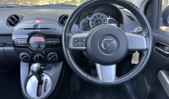
									AUTOMATIC_1.5 Petrol_2011 Mazda 2_12months MOT_86k Miles_Servic Hist0ry_Parking-Sensors_x2 Keys full								
