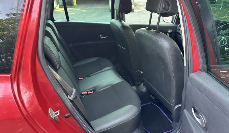 
								1.6 Petrol_2012 Renault Clio_12m MOT_88k Miles_Srvc Hstry_Sat-Nav_x2 Keys_ 3 months Evo Warranty_ full									