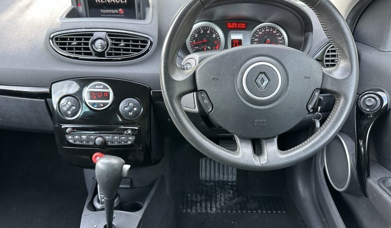 
								1.6 Petrol_2012 Renault Clio_12m MOT_88k Miles_Srvc Hstry_Sat-Nav_x2 Keys_ 3 months Evo Warranty_ full									