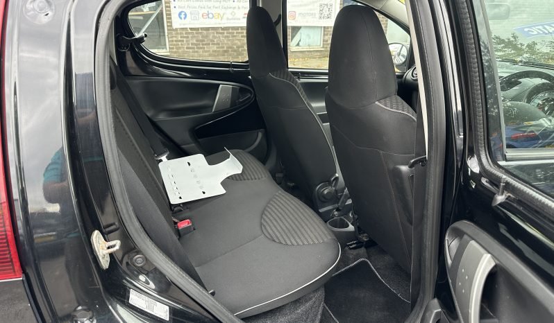 
								AUTOMATIC_1.0 Petrol_2013 Peugeot 107_£20 Tax_12 months MOT_116k Miles_3 months Evo Warranty full									