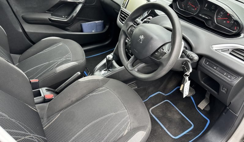 
								AUTOMATIC_1.4 Diesel_2014 Peugeot 208_£20 Tax_MOT-June 2026_98k Mile_T-Belt DONE_Warranty full									