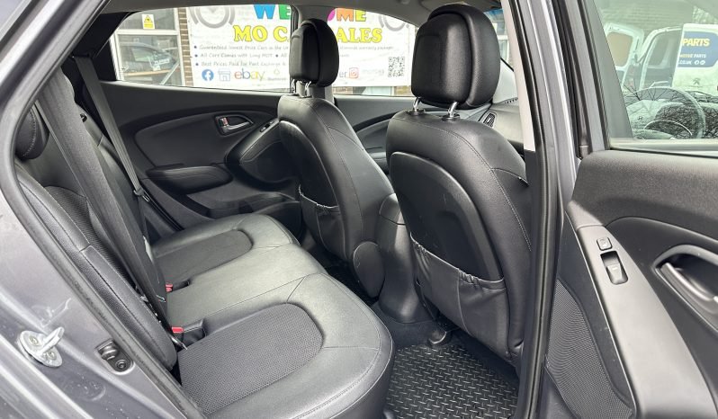 
								MANUAL_4WD 2.0 Diesel_2015 Hyundai ix35_12m MOT_94k Miles_Srvc Hstry_Towbar_3 months Evo Warranty full									