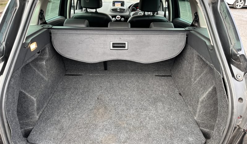 
								AUTOMATIC_1.6 Petrol_2012 Renault Clio_60k Miles_09m MOT_Srvc Hstry_Sat-Nav_P-Snsrs_3 months EVo Warranty full									