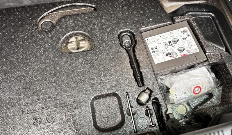 
								AUTOMATIC_1.2 Petrol_2013 Skoda Yeti_6m MOT_95k Miles_Srvc Hstry_Zero Former Keeper_Parking Snsrs_3 months Warrnty_ full									