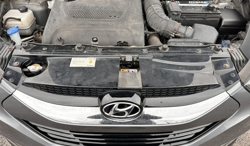 
								AUTOMATIC_4WD 2.0 Diesel_2013 Hyundai ix35_12m MOT_114k Miles_Srvc Hstry_Sat-Nav_P-Snsrs_3 months Warranty full									