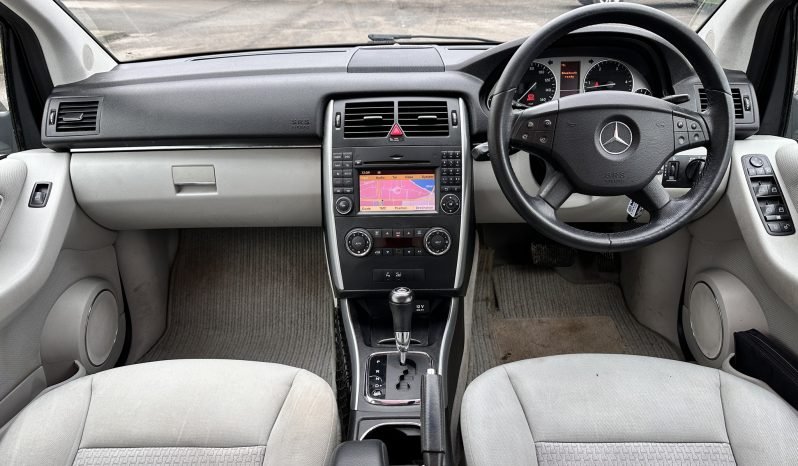 
								AUTOMATIC_2.0 Diesel 2011 Mercedes Benz B200_08m MOT_90k Mile_Sat-Nav_B’tooth_Parking Sensors_Sun-Roof_x2 Keys_3 months Evo Warranty £100 full									