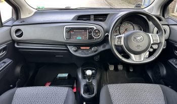 
									MANUAL_1.4 Diesel_2014 Toyota Yaris_£20 Tax_12m MOT_107k Miles_Srvc Hstry_RevCam_Bluetooth_3m Warranty full								