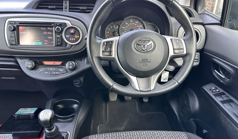 
								MANUAL_1.4 Diesel_2014 Toyota Yaris_£20 Tax_12m MOT_107k Miles_Srvc Hstry_RevCam_Bluetooth_3m Warranty full									