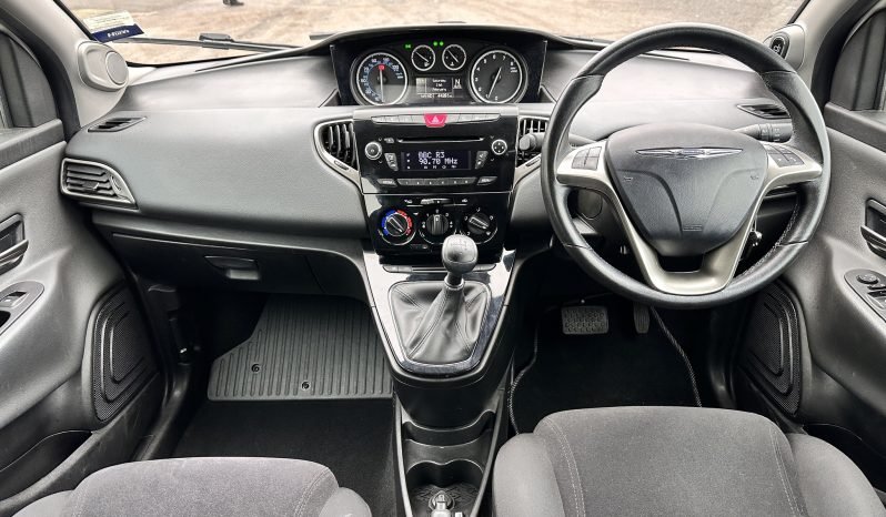 
								AUTOMATIC_0.9 Petrol_2014 Chrysler Ypsilon_£20 Tax_10m MOT_44k Miles_Srvc Hstry_Parking sensors_Bluetooth_x2 Keys_3rd Party Warranty (Optional) full									