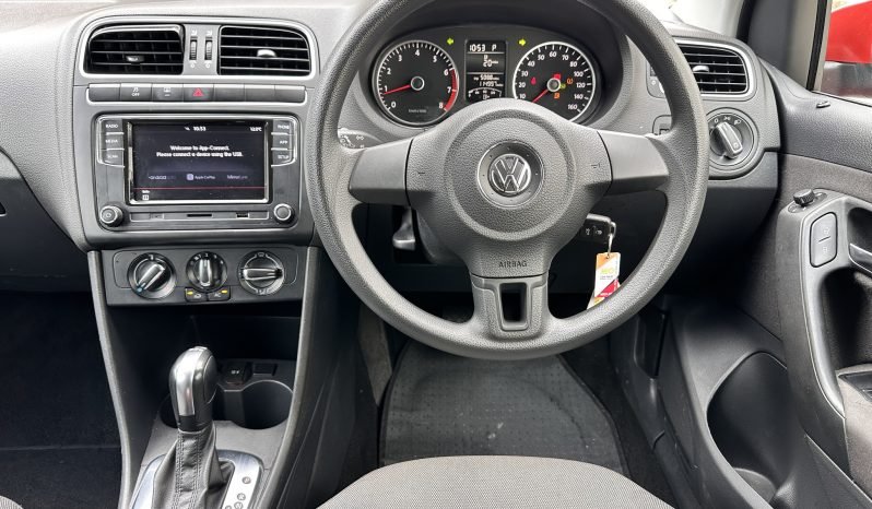 
								AUTOMATIC_1.4 Petrol_2013 VW Polo_07m MOT_115k Miles_Service History_CarPlay_Parking Sensors_3 months Warranty £100 full									