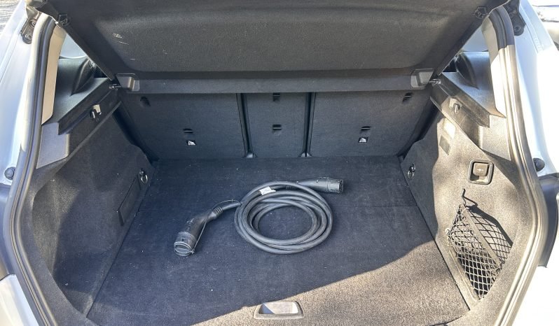 
								AUTOMATIC_HYBRID_2017 BMW 225-Xe_12m MOT_118k Miles_Sat-Nav_Full Leather_Parking Sensors_x2 Keys_3 months Warranty full									