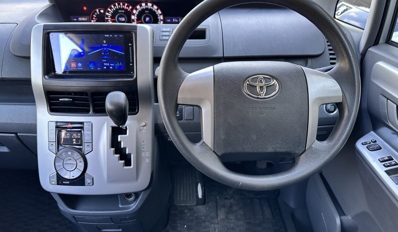 
								AUTOMATIC_7 Seater_2.0 Petrol_2009 Toyota Voxy_119k Miles_12m MOT_Fully Checked_x2 Keys_ Japan Import full									