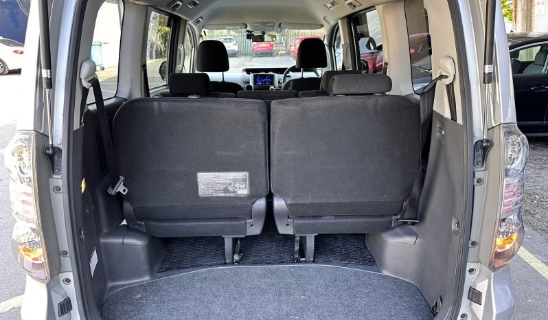 
								AUTOMATIC_7 Seater_2.0 Petrol_2009 Toyota Voxy_119k Miles_12m MOT_Fully Checked_x2 Keys_ Japan Import full									