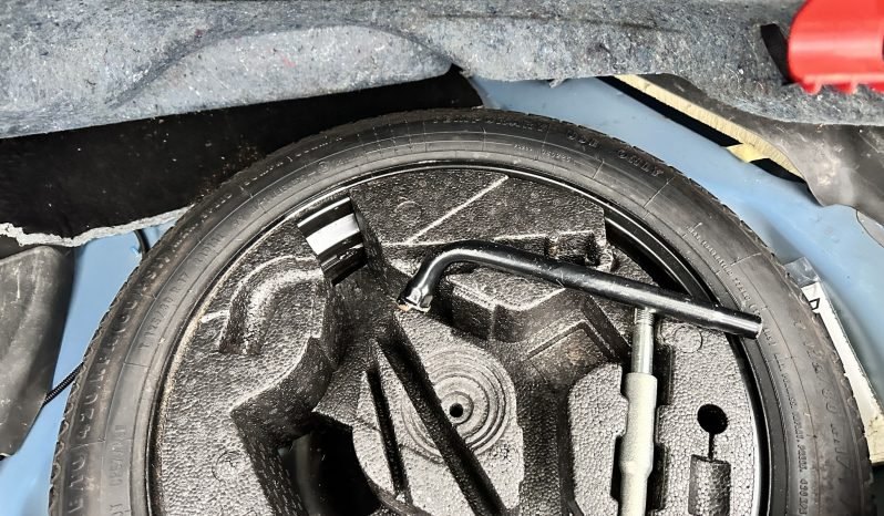 
								AUTOMATIC AWD_2.4 DIESEL 2012 Volvo XC60_12m MOT_112k Miles_Sat-Nav_Bluetooth_Luxury Specs_x2 Keys_3 months Evo Warranty full									