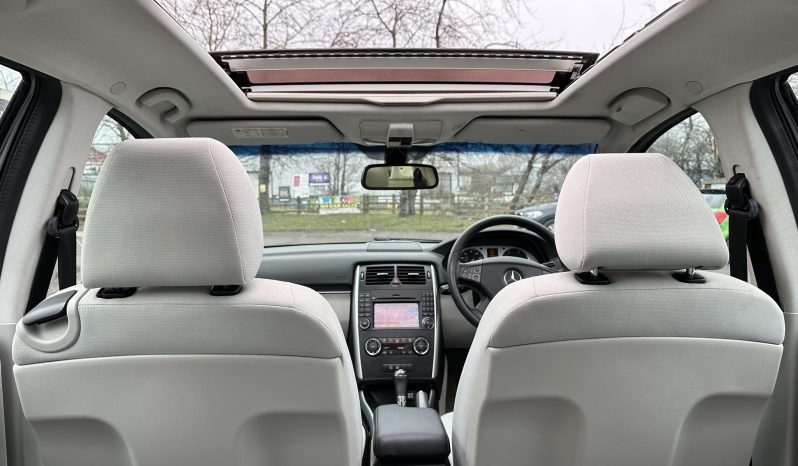 
								AUTOMATIC_2.0 Diesel 2011 Mercedes Benz B200_06m MOT_90k Mile_Sat-Nav_B’tooth_Parking Sensors_Sun-Roof_x2 Keys_3 months Evo Warranty £100 full									