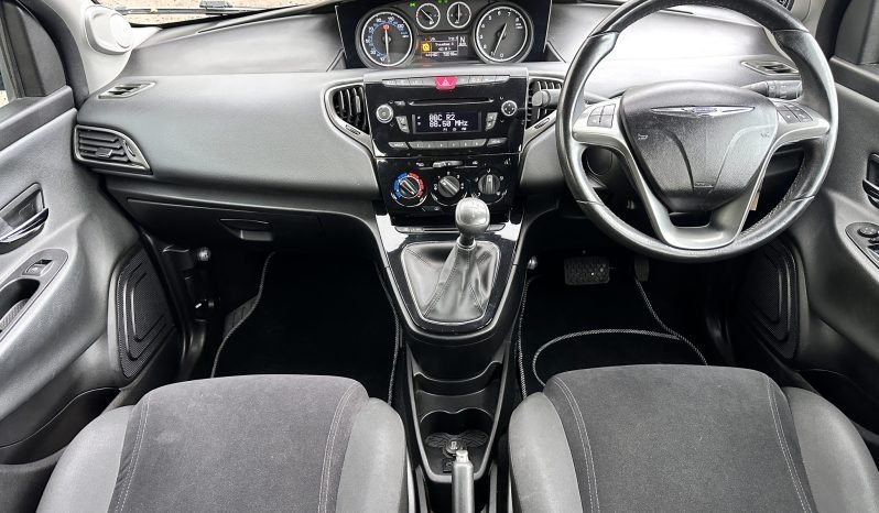 
								AUTOMATIC_0.9 Petrol_2012 Chrysler Ypsilon_£20 Tax_11m MOT_71k Miles_Srvc Hstry_Bluetooth_3m Warranty full									