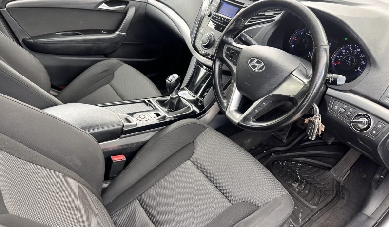 
								MANUAL_1.7 Diesel_2014 Hyundai i40_12m MOT_115k Miles_Blueooth_x2 Keys_Px 2 Clear Price_ full									