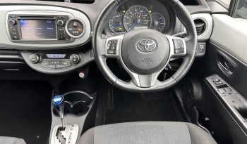 
									HYBRID_AUTOMATIC_1.5 Petrol_2013 Toyota Yaris_£20 Tax_6m MOT_98k Miles_Srvc Hstry_Rev Cam_x2 Keys full								