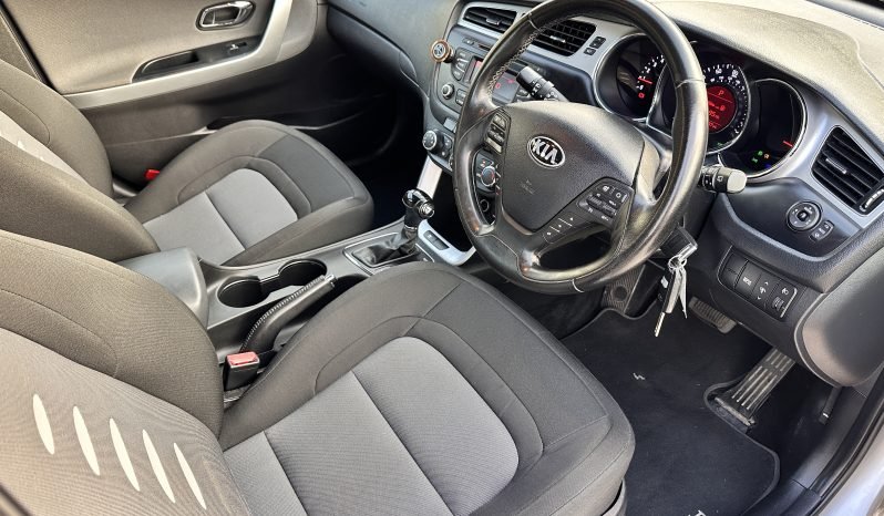 
								AUTOMATIC_1.6 Diesel_2013 Kia Ceed_81k Mile_06m MOT_B’tooth_P-Snsrs_3 months Warranty_ full									