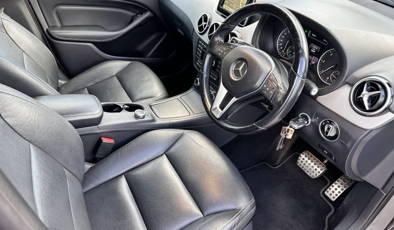 
								AUTOMATIC_1.8 Diesel 2014 Mercedes Benz B200_£35 Tax_10m MOT_92k Miles_Sat-Nav_Rev Cam_Parking Sensors_3 months Warranty_ full									