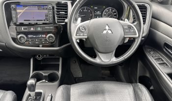 
									AUTOMATIC_7 SEATER_2.3 Diesel_4WD_2014 Mitsubishi Outlander_12m MOT_106k Mile_Luxury Specs SUV_3 months Warranty* full								