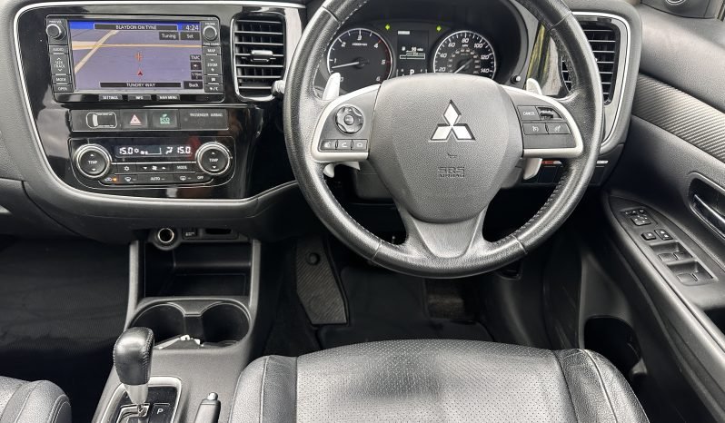 
								AUTOMATIC_7 SEATER_2.3 Diesel_4WD_2014 Mitsubishi Outlander_12m MOT_106k Mile_Luxury Specs SUV_3 months Warranty* full									