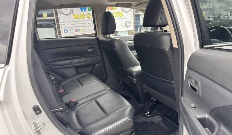 
								AUTOMATIC_7 SEATER_2.3 Diesel_4WD_2014 Mitsubishi Outlander_12m MOT_106k Mile_Luxury Specs SUV_3 months Warranty* full									