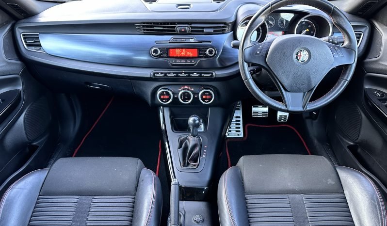 
								AUTOMATIC_2.0 Diesel_2013 Alfa Romeo Guilieta_12m MOT_114k Miles_New Engine_P-Snsrs_Px 2 Clear Price. full									