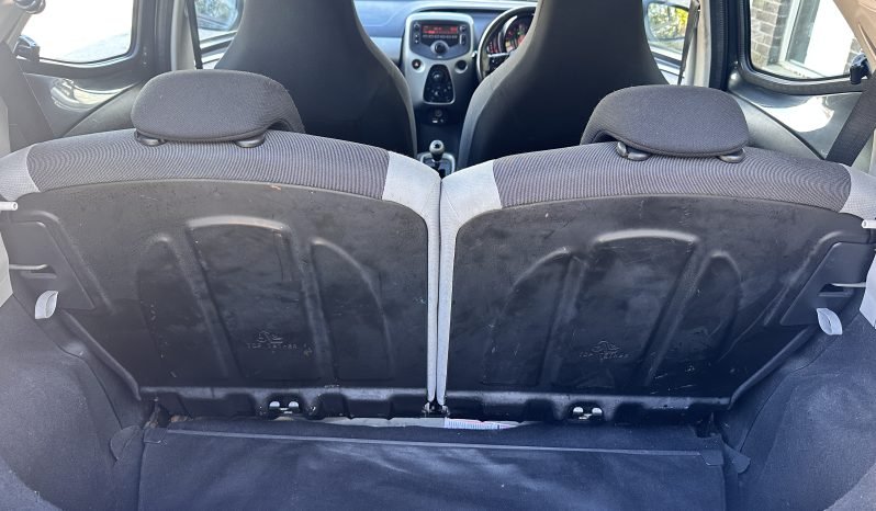 
								AUTOMATIC_1.0 Petrol_2014 Toyota Aygo_£20 Tax_07m MOT_83k Mile_Low Insurance_FXD PRICE. full									